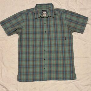 Patagonia Men's Blue and Brown Plaid Shirt